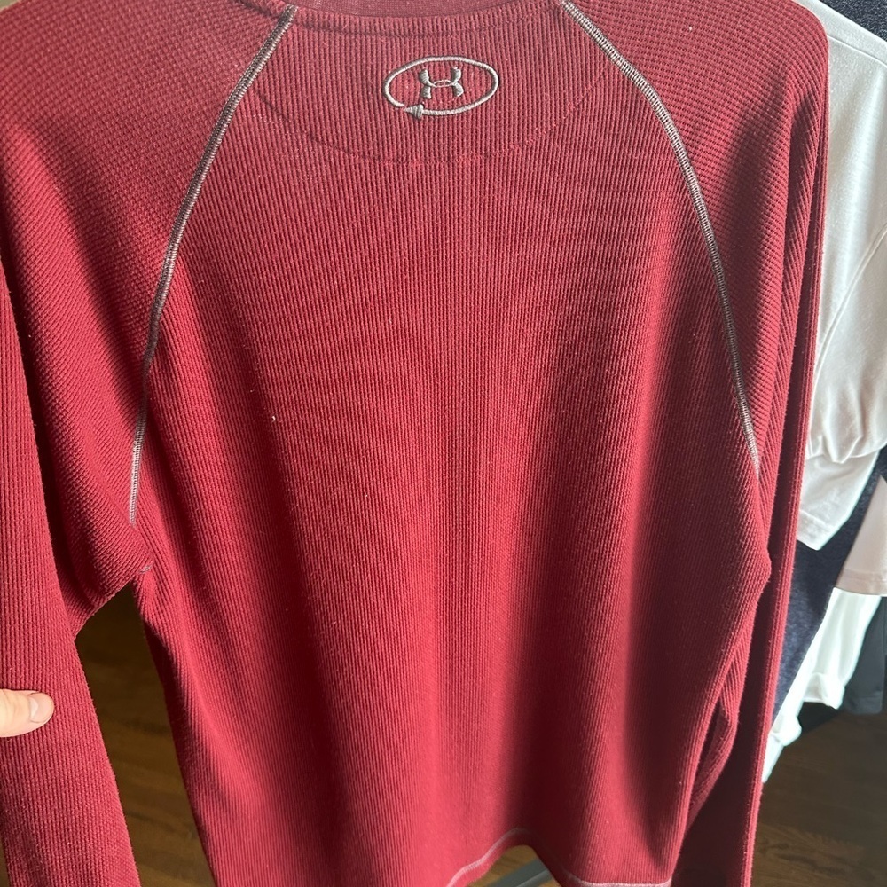 Under Armour Red Long Sleeve Shirt - Picture 3 of 3